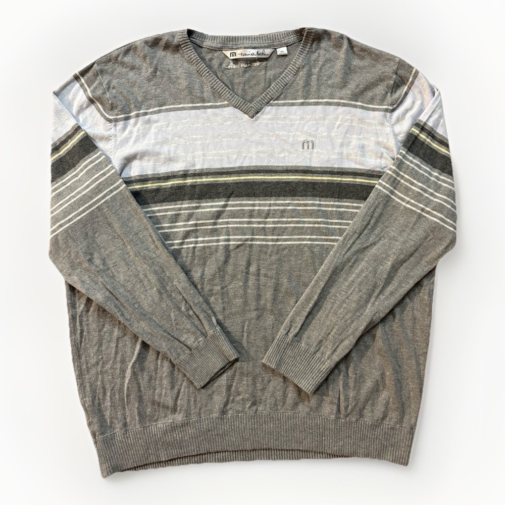 Travis Mathew Pullover Sweater Men's XXL Gray Striped ‎ V-Neck Long Sleeve Golf